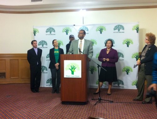 oakland-presser1-120911