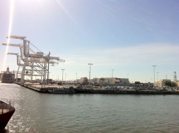 howard_term-13-water_edge