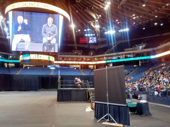 fanfest2015-10-plumbers_crack